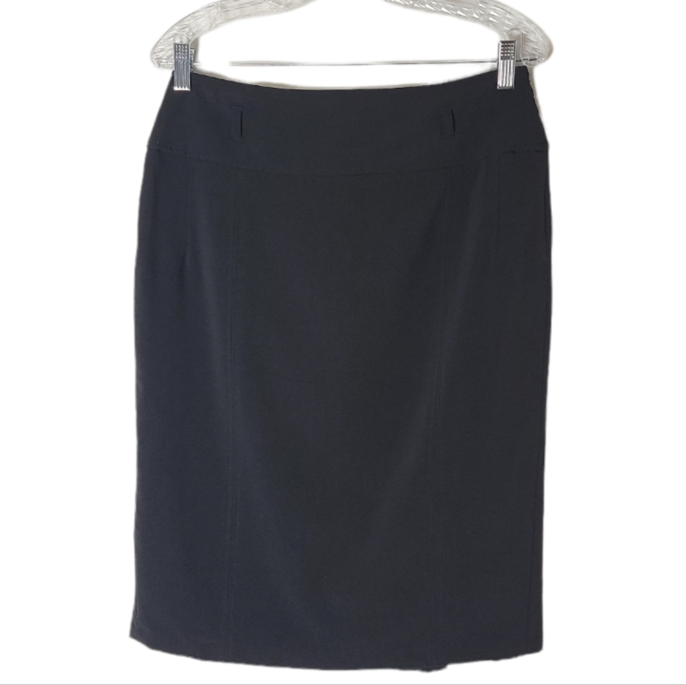 Dressbarn black flounce back hem skirt size 6 career office stretch Wmwomen's